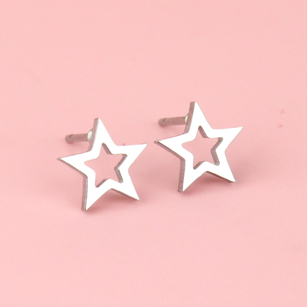 Cut Out Star Stud Earrings