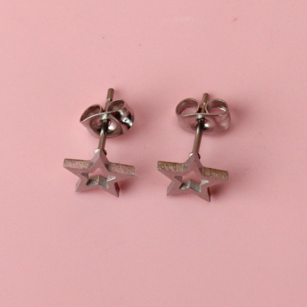 Cut Out Star Stud Earrings