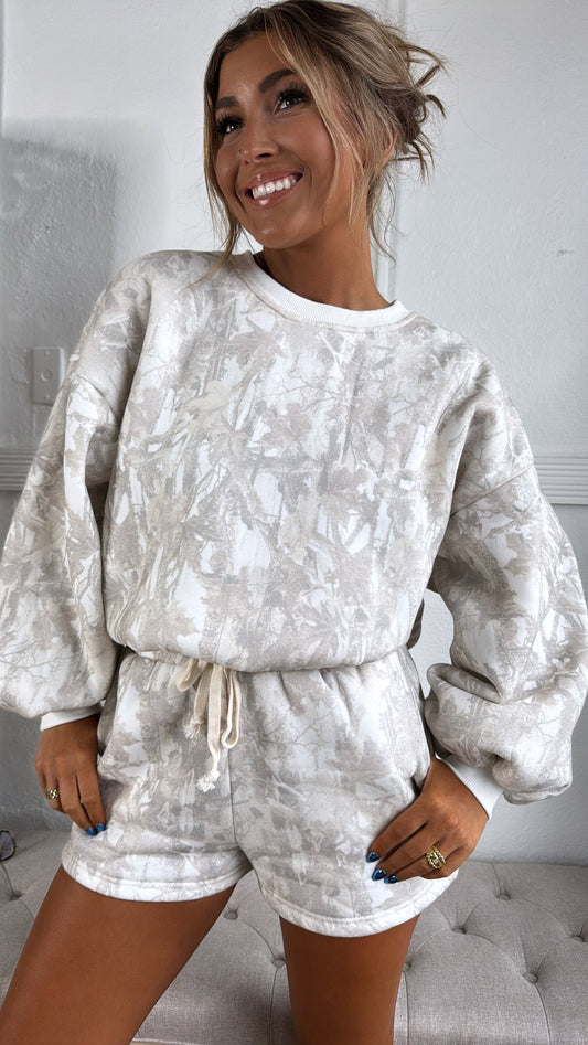 Evergreen Edge Two Piece Set, Camo
