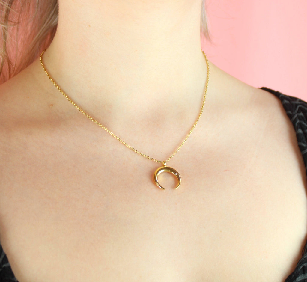 Crescent Moon Necklace (Gold Plated)
