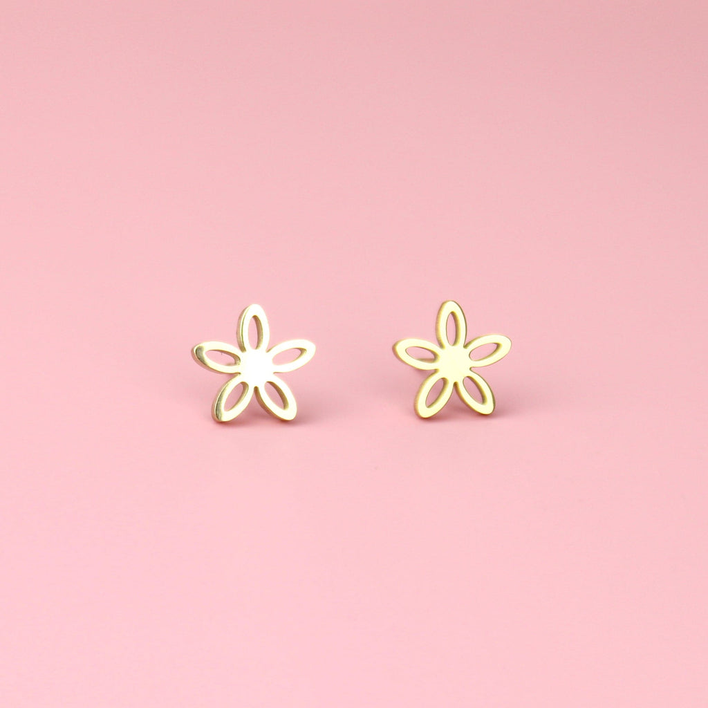 Cut Out Daisy Stud Earrings (Gold Plated)