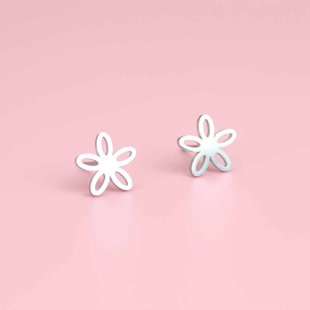 Cut Out Daisy Stud Earrings