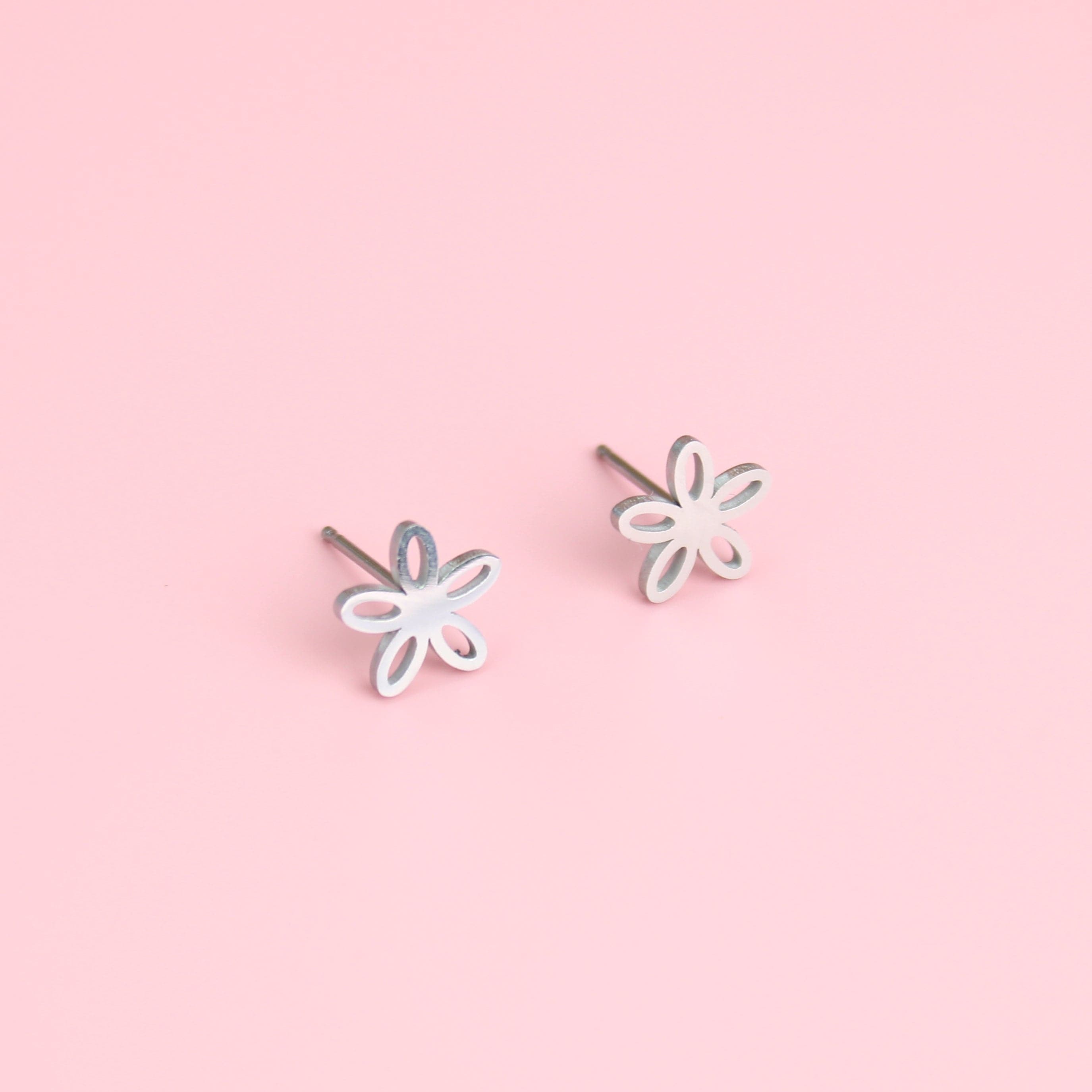 Cut Out Daisy Stud Earrings